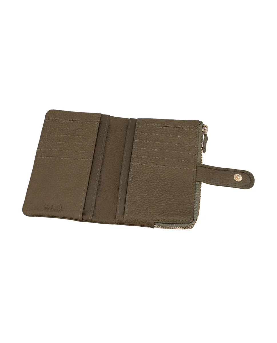 Levi - Image 6